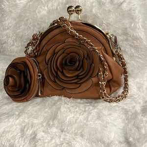 Lovely classy purse with matching small wallet